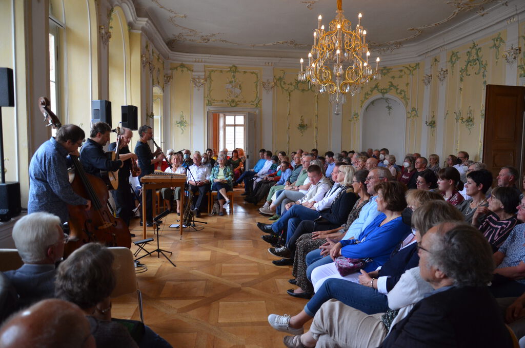 Lauterbacher Anzeiger: Hackbrett trifft Welt - 07.06.2022