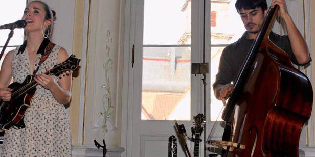 Lauterbacher Anzeiger: Geerdet und doch federleicht: Sierra Hull im Hohhaus Lauterbach - 23.05.2018